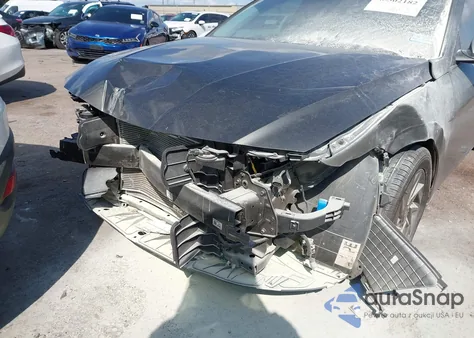 2024 Hyundai Elantra Sel z USA, uszkodzony, nr VIN KMHLM4DG3RU638860